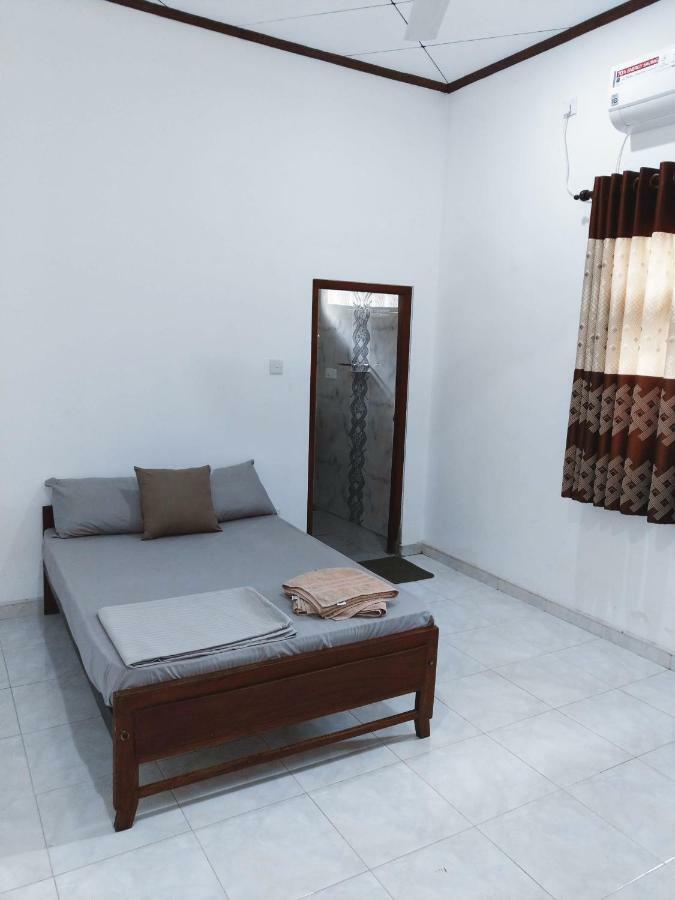 The Kaktus House At Airport Hostel Katunayake Exterior photo